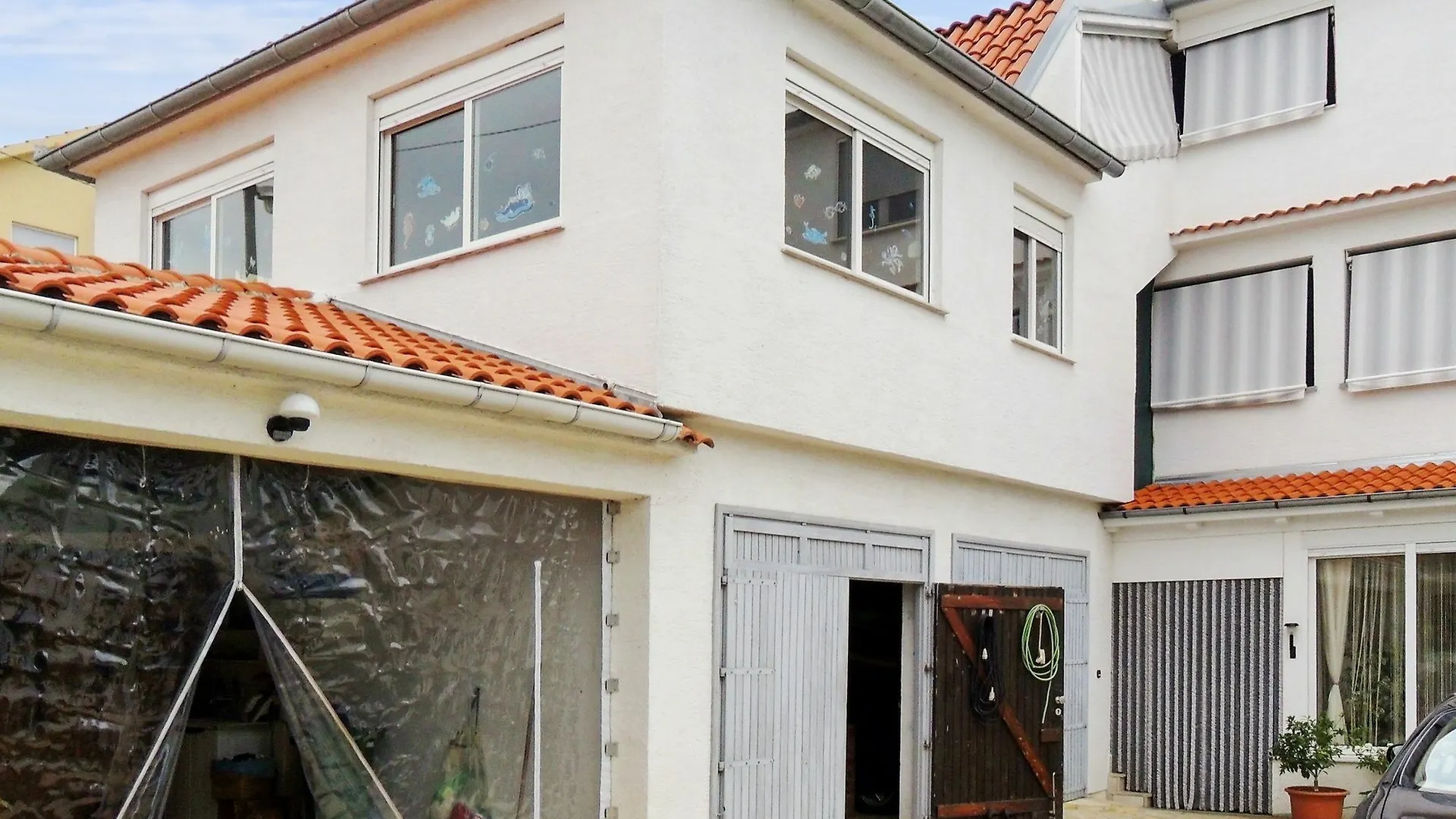 Modern Apartment On The Dalmatian Coast With Terrace, Garden And Sea V Petrcane Croatia